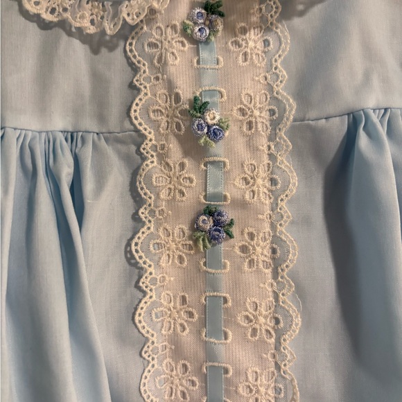 Alexis Sky Blue Baby VINTAGE Dress with Lace & Embroidery Accents 18 months - Picture 2 of 5